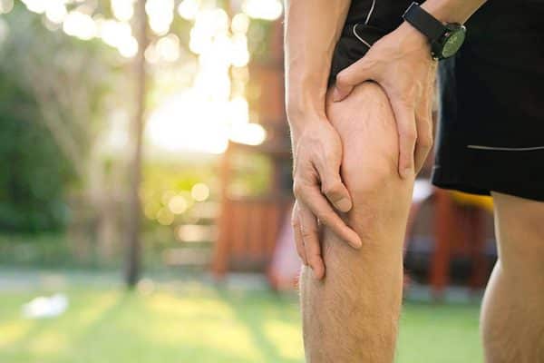 knee ligament injuries causes